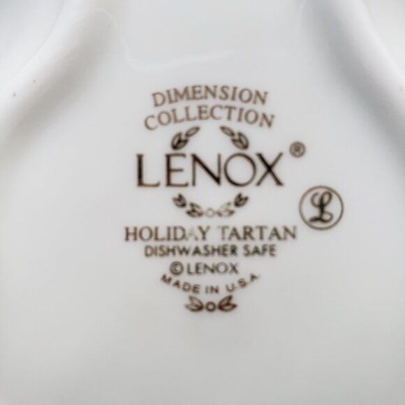 Lenox Tree Shaped Holiday Tartan 5" Christmas Candy Dish Like New - Picture 10 of 10